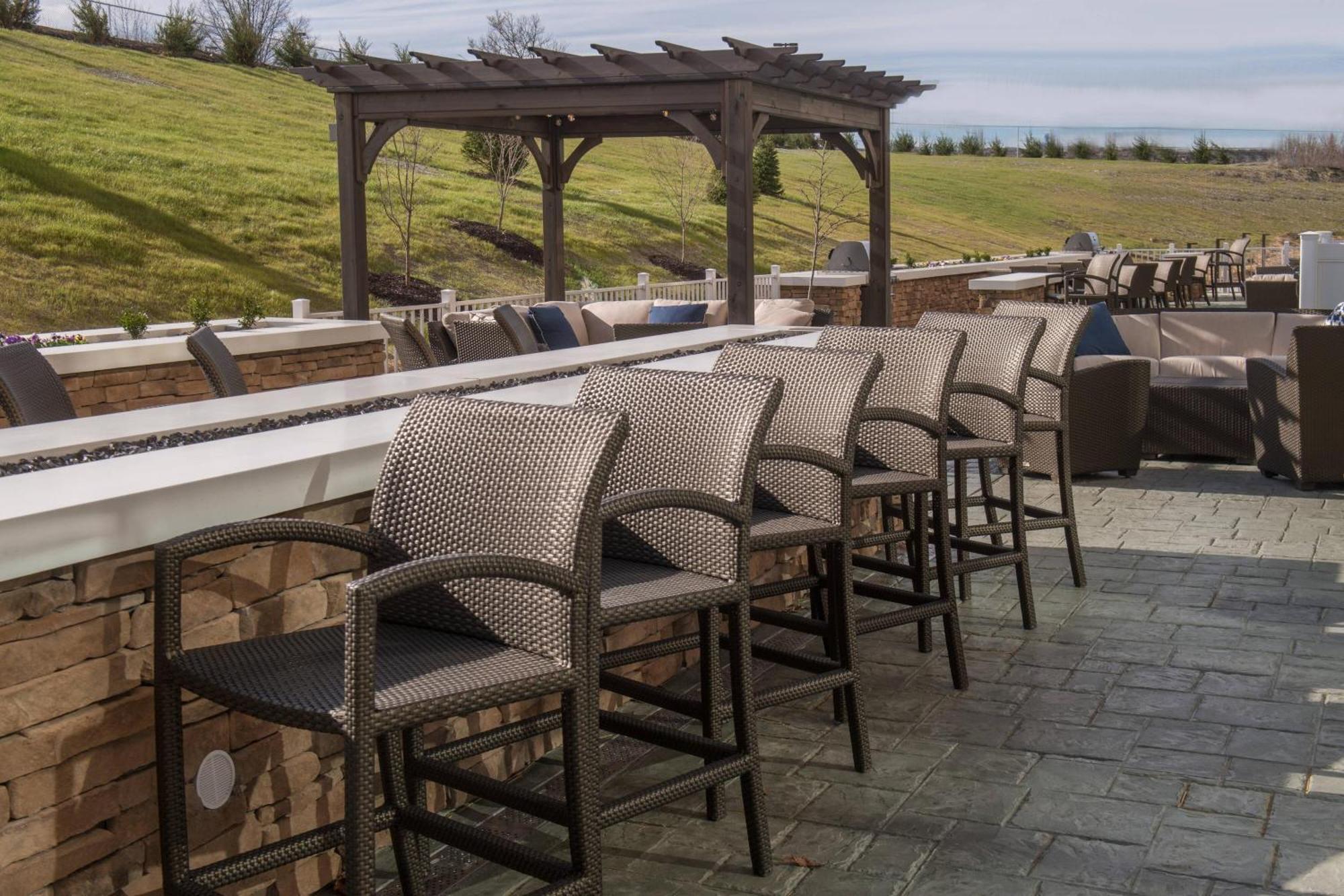 Towneplace Suites By Marriott Altoona Bagian luar foto